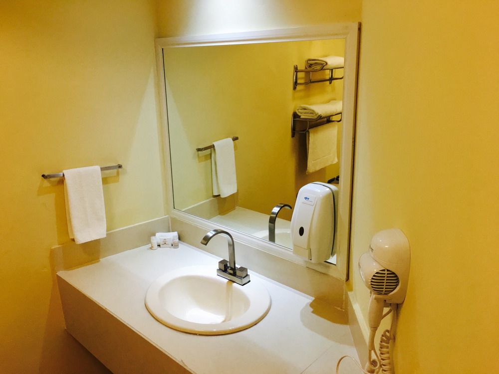 Hotel San Ignacio Inn Torreón Εξωτερικό φωτογραφία